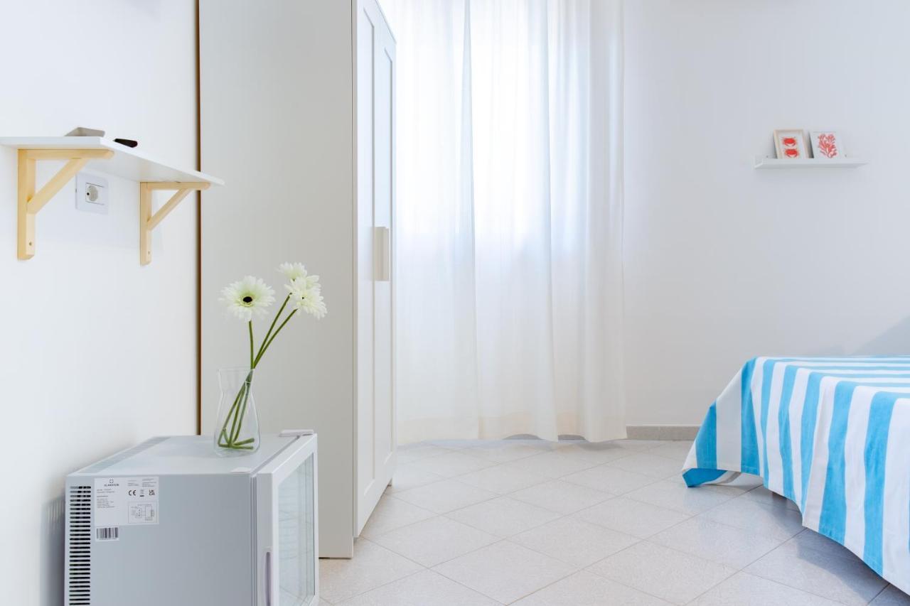 Vidamarina - Camere Al Mare Torre Lapillo Eksteriør billede